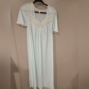 Vintage nightgown